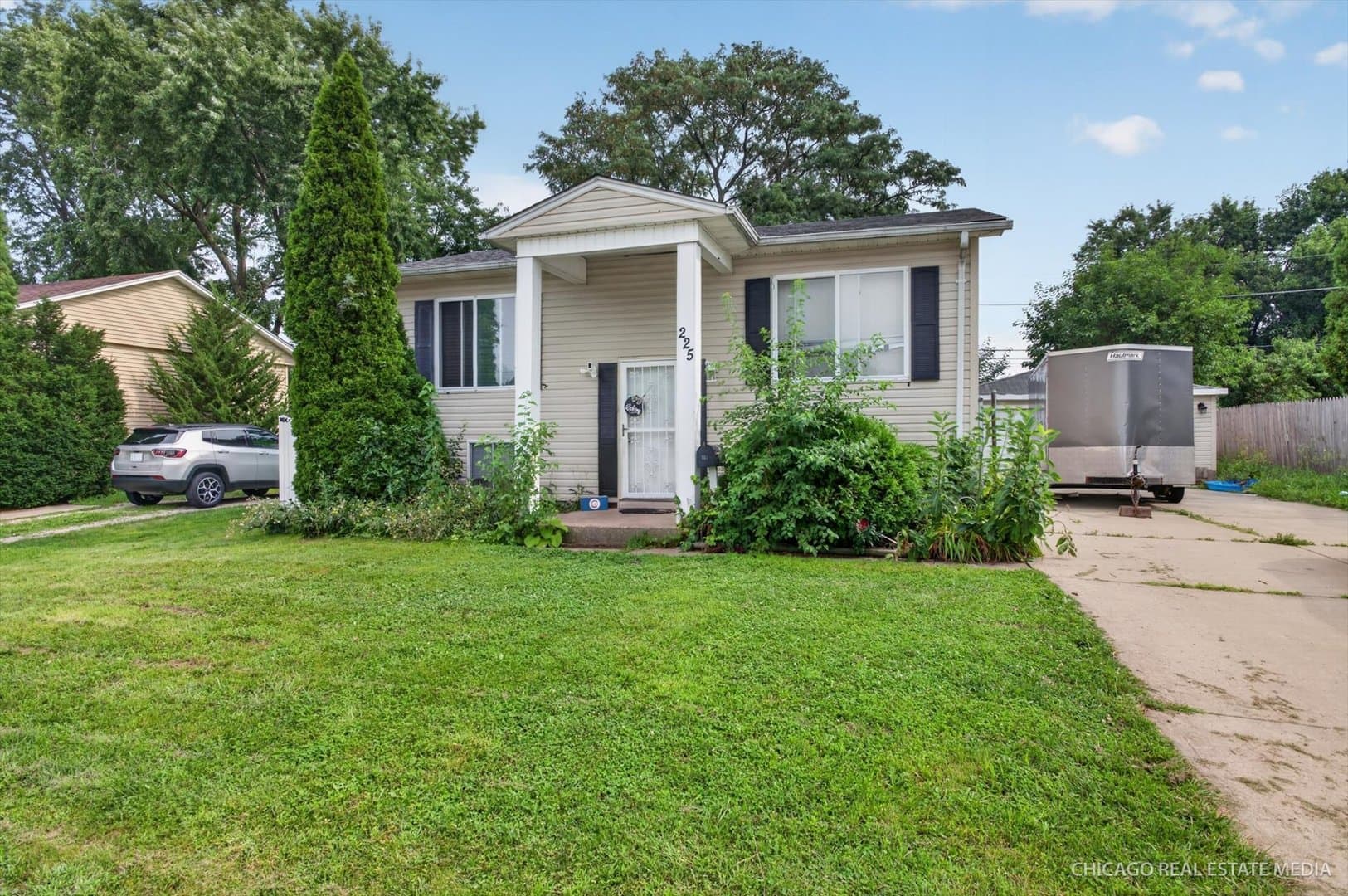 225 Healy Avenue, Romeoville IL