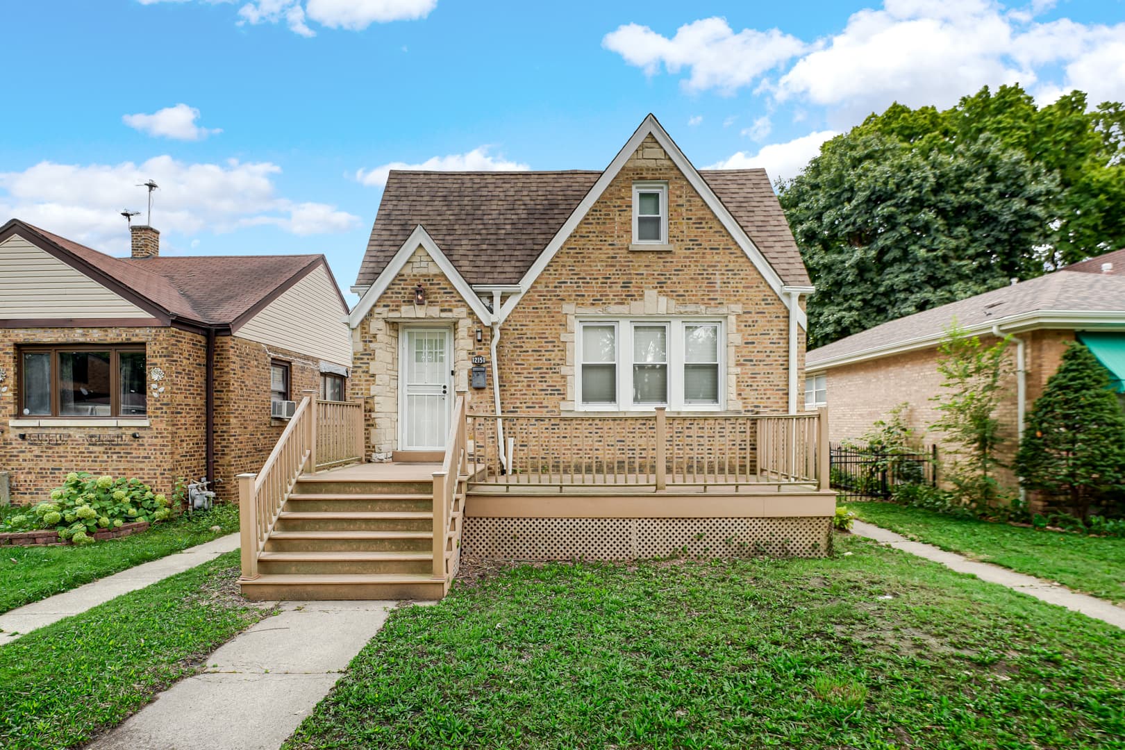 12151 Greenwood Avenue, Blue Island IL